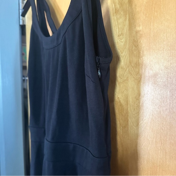 Banana Republic Knit Fit & Flare Subtle Cutout Back Dress 4 - Picture 7 of 10